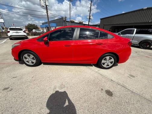2018 Chevrolet Cruze LS
