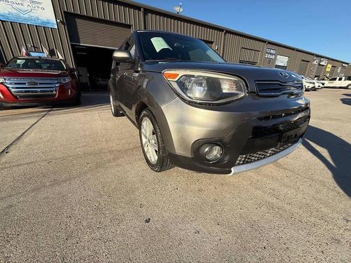 2017 Kia Soul +