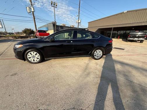 2020 Ford Fusion S