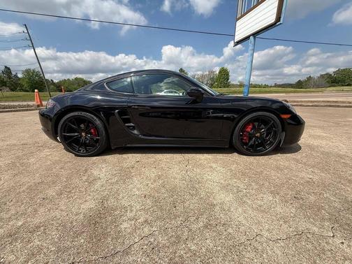 Chalk 2019 Porsche 718 Cayman S