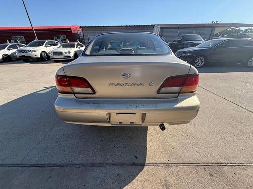 1999 Nissan Maxima GXE