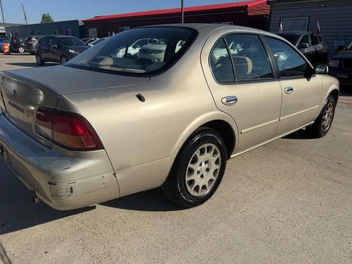 1999 Nissan Maxima GXE