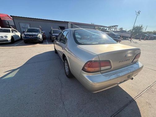 1999 Nissan Maxima GXE
