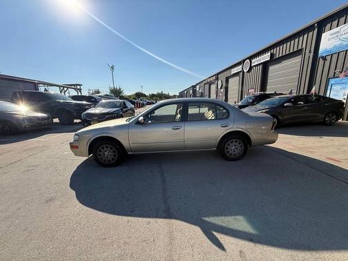 1999 Nissan Maxima GXE