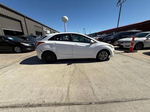 2014 Hyundai Elantra GT Base