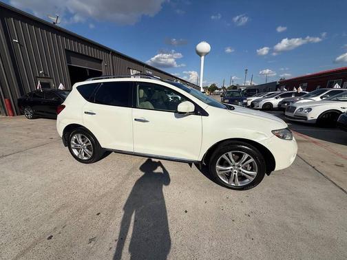 2010 Nissan Murano LE