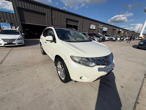 2010 Nissan Murano LE