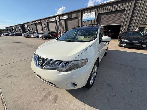 2010 Nissan Murano LE