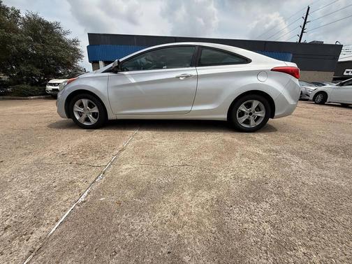 2013 Hyundai ELANTRA GS