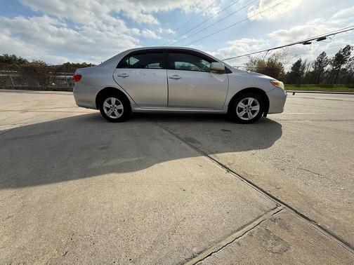 2011 Toyota Corolla LE