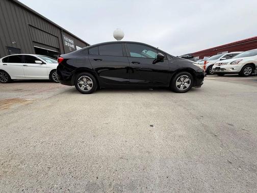 2016 Chevrolet Cruze LS Auto