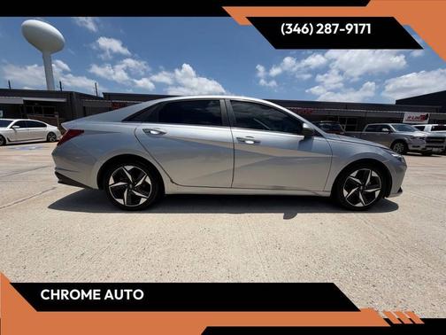 Shimmering Silver Pearl 2021 Hyundai ELANTRA SEL