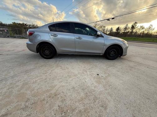 2013 Mazda Mazda3 i Sport