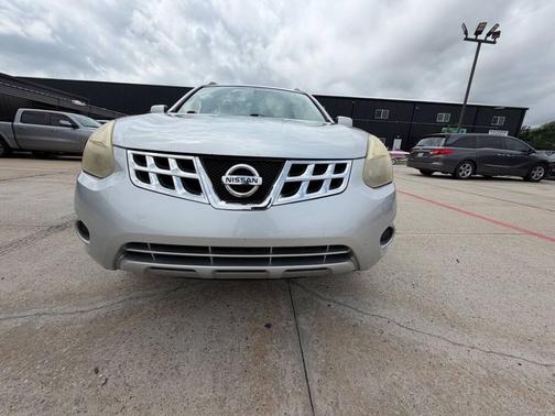 Brilliant Silver 2013 Nissan Rogue SV