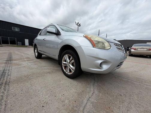 Brilliant Silver 2013 Nissan Rogue SV