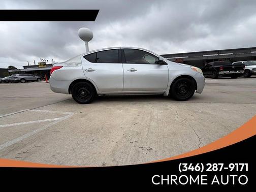 2014 Nissan Versa 1.6 SV