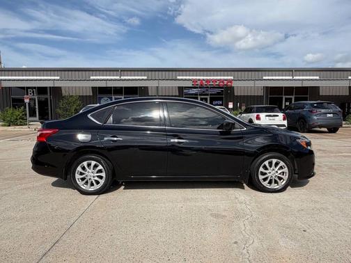 Super Black 2019 Nissan Sentra SV