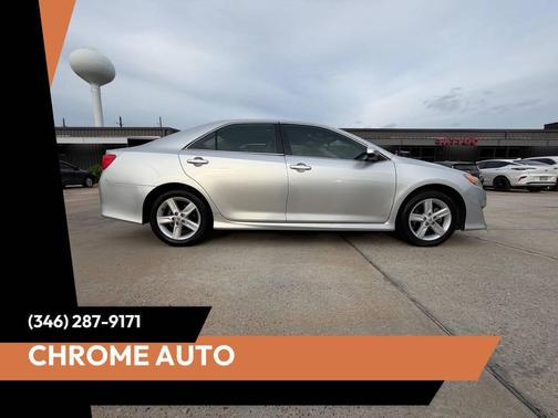 Classic Silver Metallic 2012 Toyota Camry SE