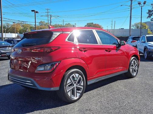 2022 Hyundai KONA EV SEL
