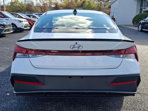 2025 Hyundai ELANTRA Sport