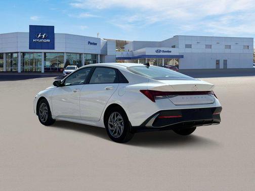 2025 Hyundai ELANTRA Sport