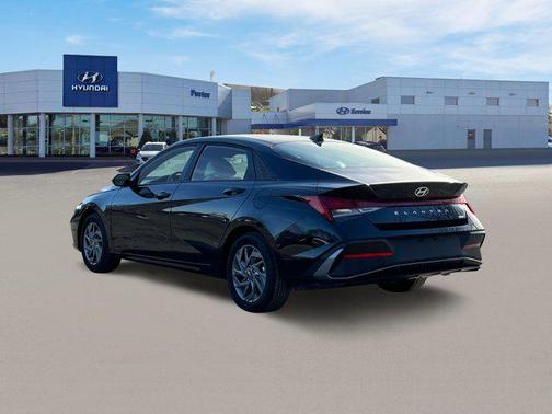 2025 Hyundai ELANTRA HEV Blue