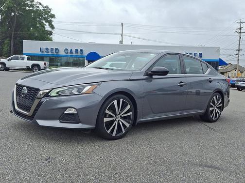 2020 Nissan Altima SR FWD