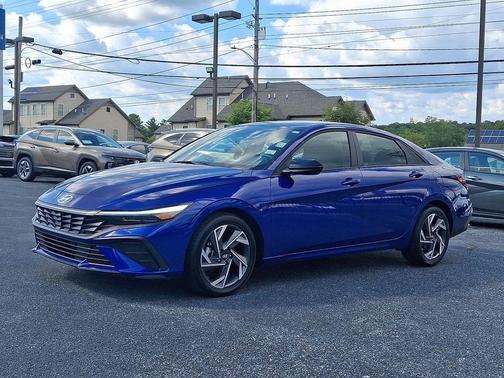 2025 Hyundai ELANTRA Sport