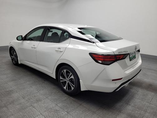 White 2022 Nissan Sentra SV