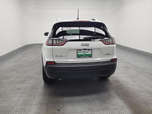 Bright White Clearcoat 2019 Jeep Cherokee Latitude Plus