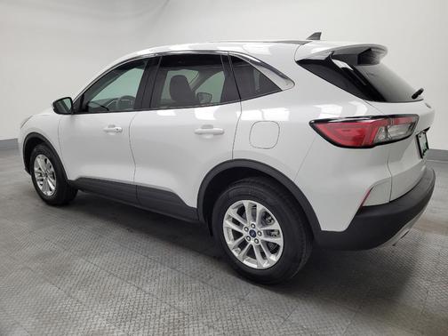 White 2021 Ford Escape SE