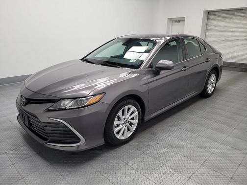 Predawn Gray Mica 2022 Toyota Camry LE