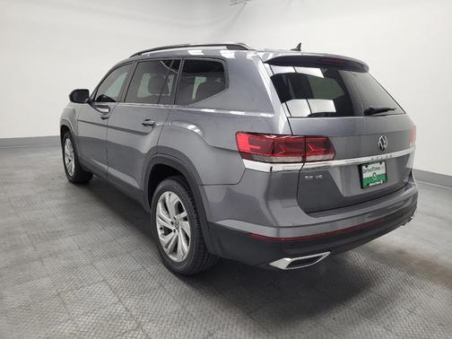 Platinum Gray Metallic 2021 Volkswagen Atlas 3.6L SE w/Technology