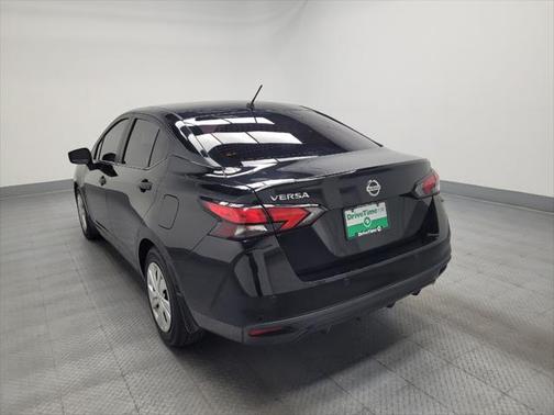 2020 Nissan Versa 1.6 S