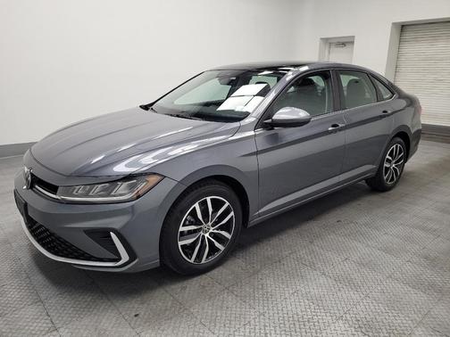Gray 2025 Volkswagen Jetta 1.5T SE