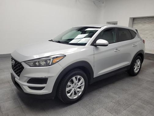 Molten Silver 2019 Hyundai TUCSON SE