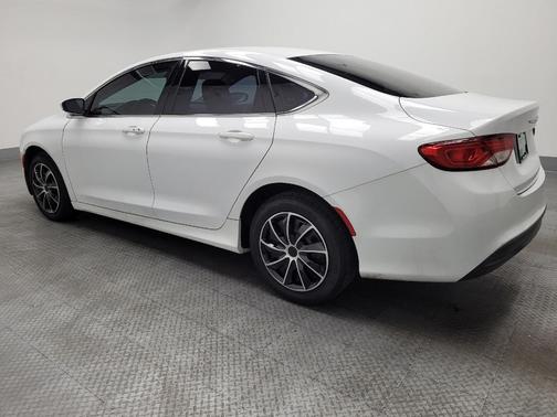 2016 Chrysler 200 LX