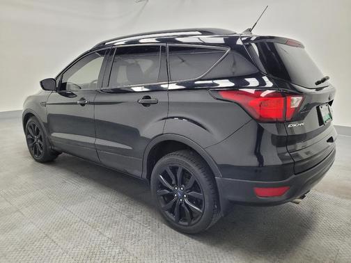 Agate Black Metallic 2019 Ford Escape SE