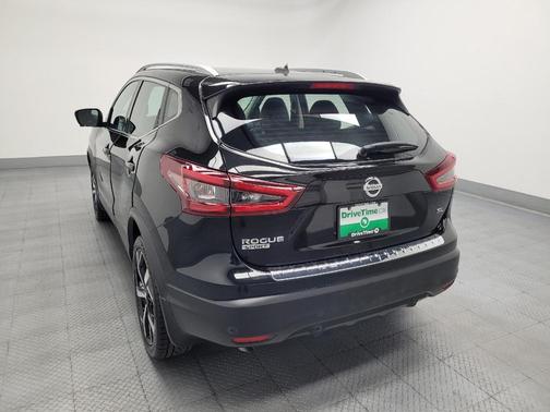 Magnetic Black Pearl 2022 Nissan Rogue Sport SL
