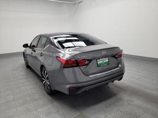 2020 Nissan Altima SR FWD