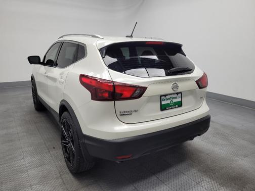 White 2017 Nissan Rogue Sport SL