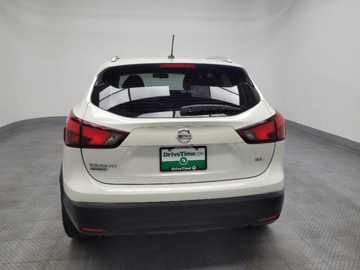 White 2017 Nissan Rogue Sport SL