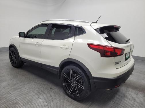 White 2017 Nissan Rogue Sport SL