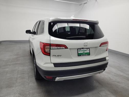 Platinum White Pearl 2020 Honda Pilot 2WD EX