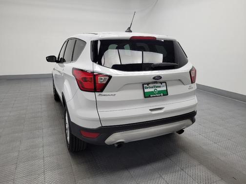 White 2019 Ford Escape SE