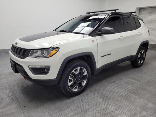 White Clearcoat 2017 Jeep New Compass Trailhawk
