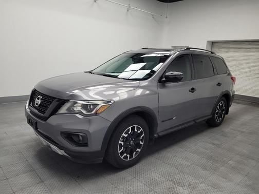 Gun Metallic 2020 Nissan Pathfinder SL 2WD