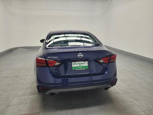 2022 Nissan Altima SR FWD