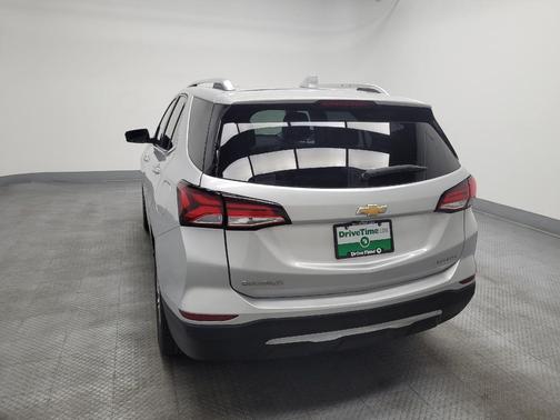 Silver Ice Metallic 2022 Chevrolet Equinox Premier w/1LZ