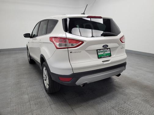 White 2014 Ford Escape SE
